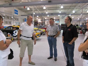 Bristol-2011-Marcos-Ambrose-NASCAR-Tour-219